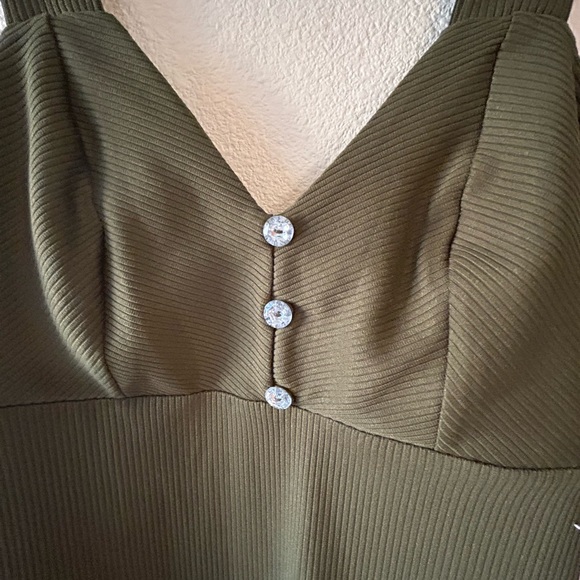 Green Mini Top - Picture 3 of 3